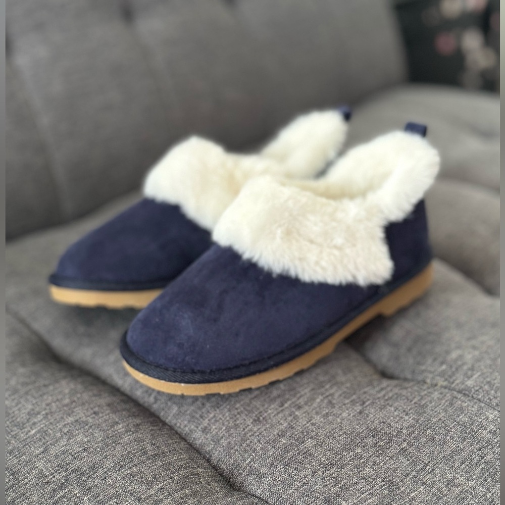 Isaac Mizrahi Live! Microsuede Bootie Slippers with Faux Fur Navy